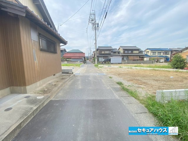 【同施工物件ご案内可能】東浦町大字生路字　全6棟の前面道路含む現地写真|事前予約にて現地ご見学いただけます！お気軽にお問い合わせください♪
■株式会社　セキュアハウス■
住宅ローンに強く、知識、経験豊富なスタッフ在籍
お客様に寄り添い、ご成約後もサポート致します