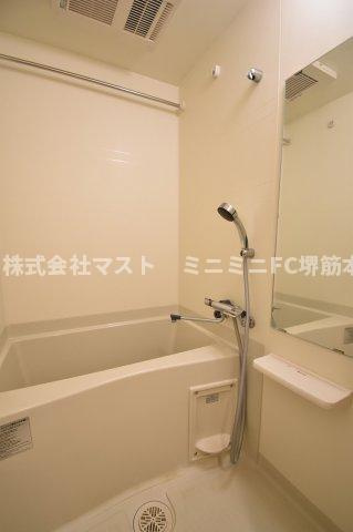プレサンス天神橋スカイルの浴室