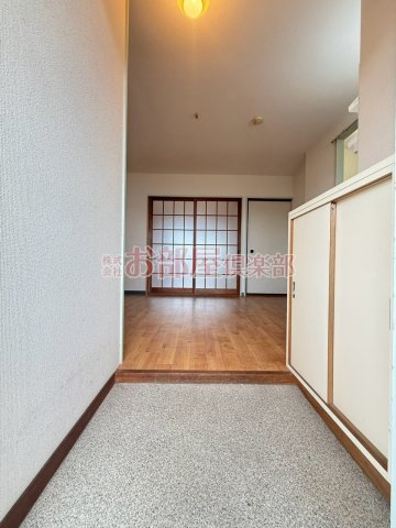 レピュート平田の玄関|ゆったりとした玄関です