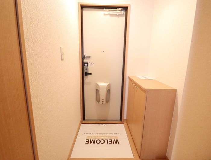 セジュールカトレアの玄関