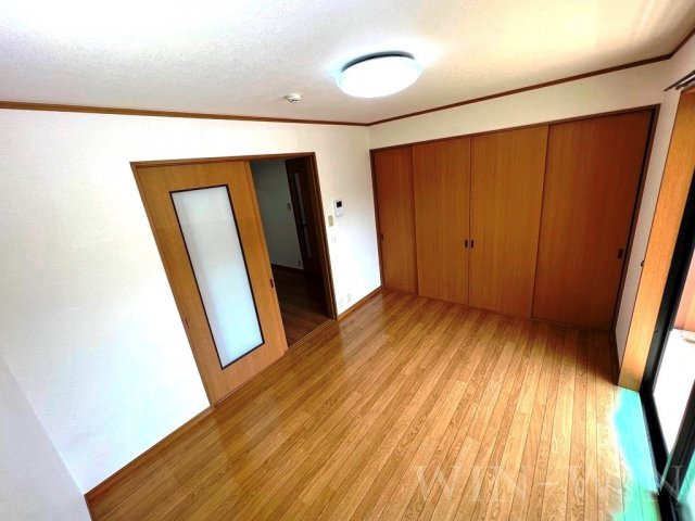 グリシーナ Aの寝室