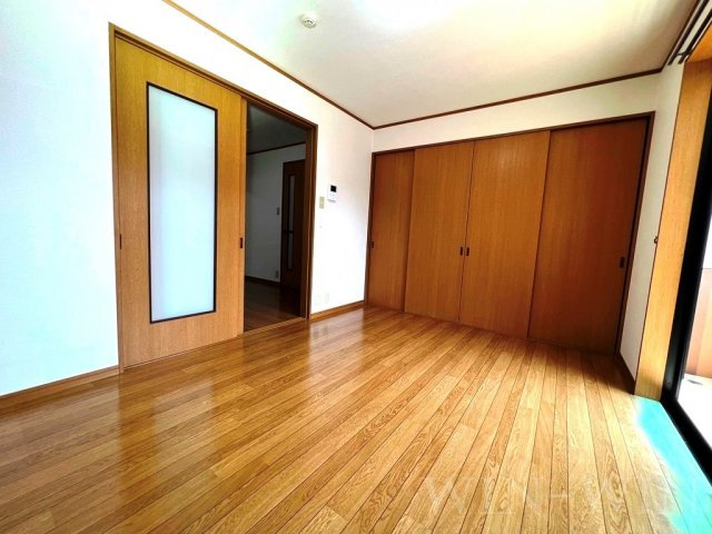 グリシーナ Aの洋室