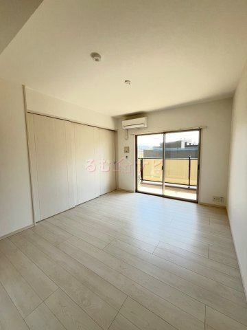 福岡市博多区三筑２丁目の賃貸マンションの居間・リビング