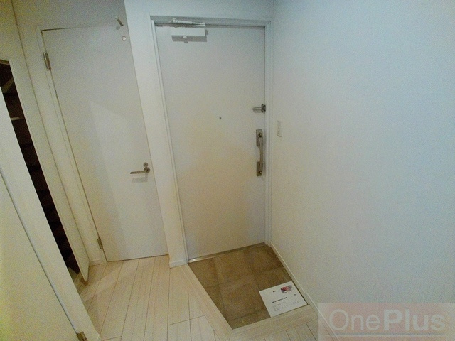 GKレジデンス深江の玄関