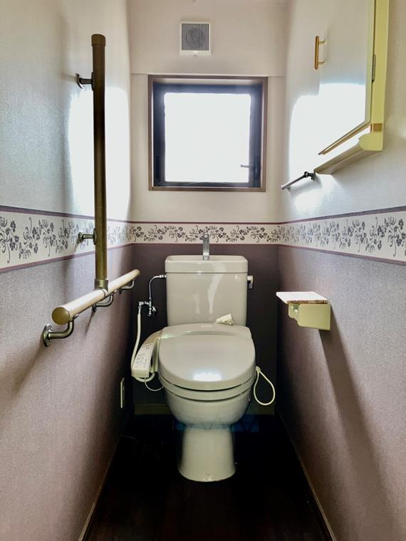 南新木戸建のトイレ|シンプルで使いやすいトイレです