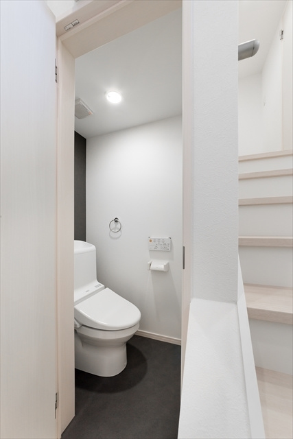 Ｌａ・Ｖｅｎｕｓのトイレ|落ち着いた色調のトイレです