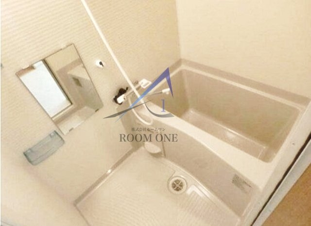 ＲＯＷ　ＨＯＵＳＥ江古田の浴室|お風呂です。