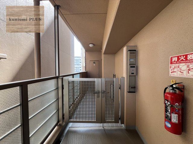 メロディーハイム鶴見パークオアシスの玄関