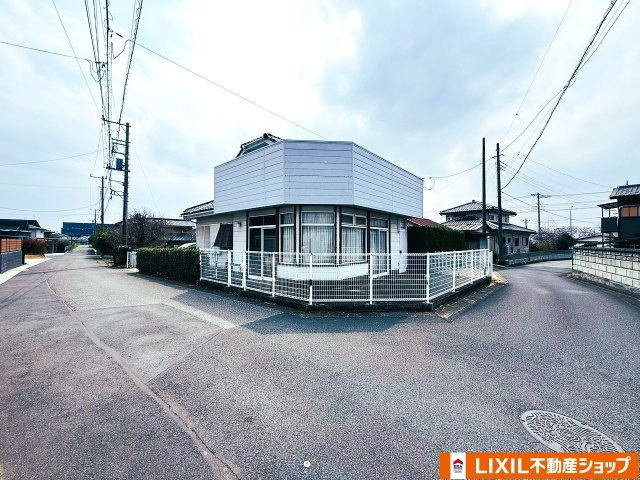 八甫中古戸建の前面道路含む現地写真|2026年4月撮影