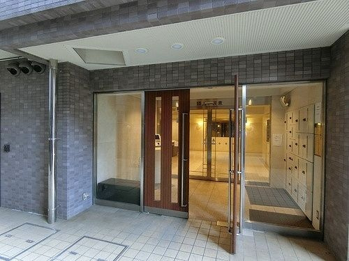 ハイホーム武蔵小金井のエントランス