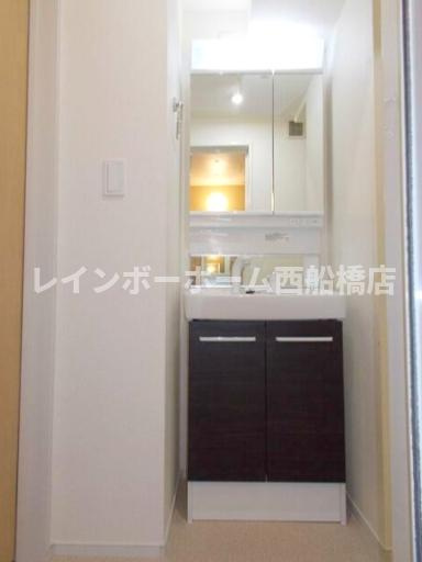プロムナード　アヴェニューの独立洗面台