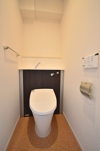 スカイパレス空港東のトイレ|清潔感のあるトイレです。
