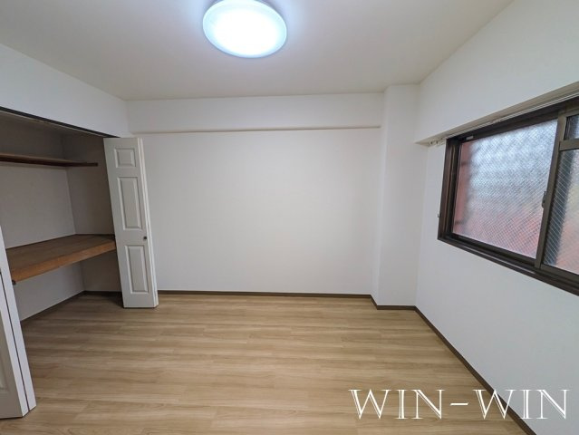 フリーダムコート 弐番館の寝室