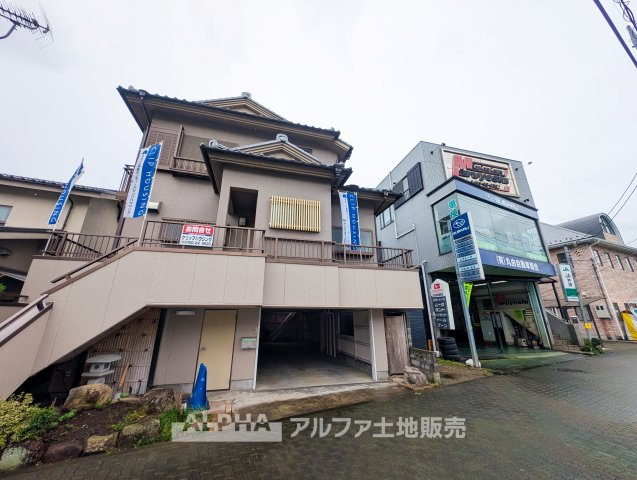 あきる野市伊奈1156-8 中古の外観|【Renewed Exterior】◆外壁一部塗装済み◆
2026年9月に外壁の一部塗装を実施。ビルトインガレージを備えた、存在感のある外観です。