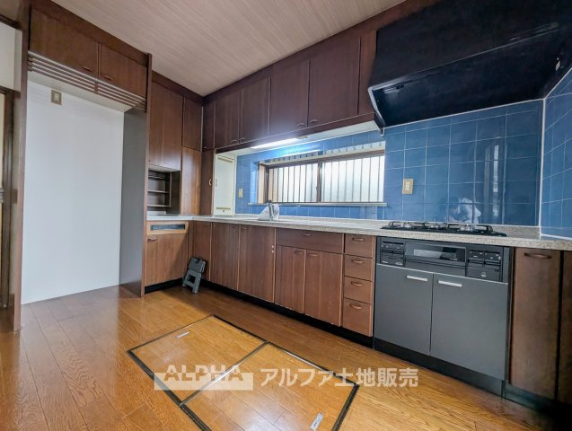 あきる野市伊奈1156-8 中古の駐車場