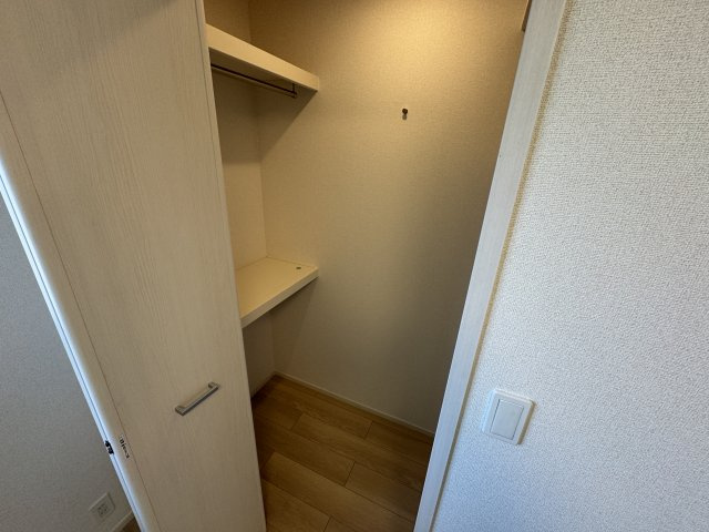 グレイスブリアンⅠの収納|ウォークインクローゼット（北側洋室）（同型タイプ）