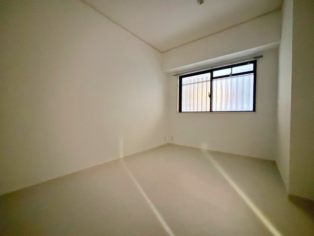新大阪南愛ビルの寝室