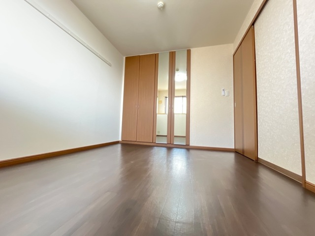 カトレアの内装