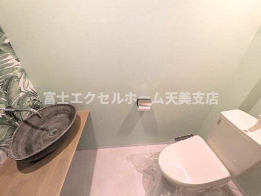 寺内町貸店舗事務所のトイレ