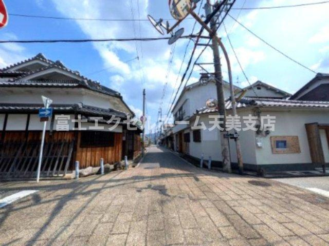 寺内町貸店舗事務所の周辺