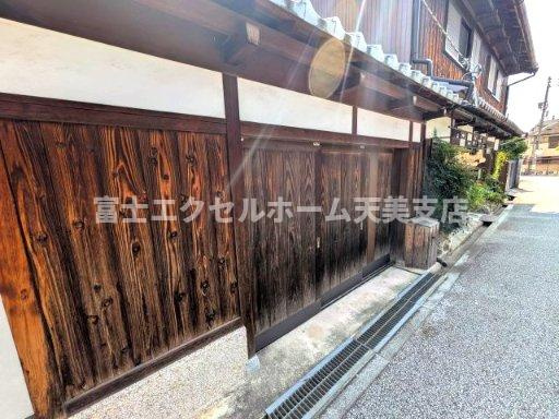寺内町貸店舗事務所の外観