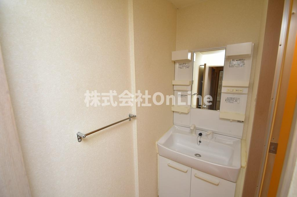 東大阪市西石切町１丁目の賃貸マンションの独立洗面台