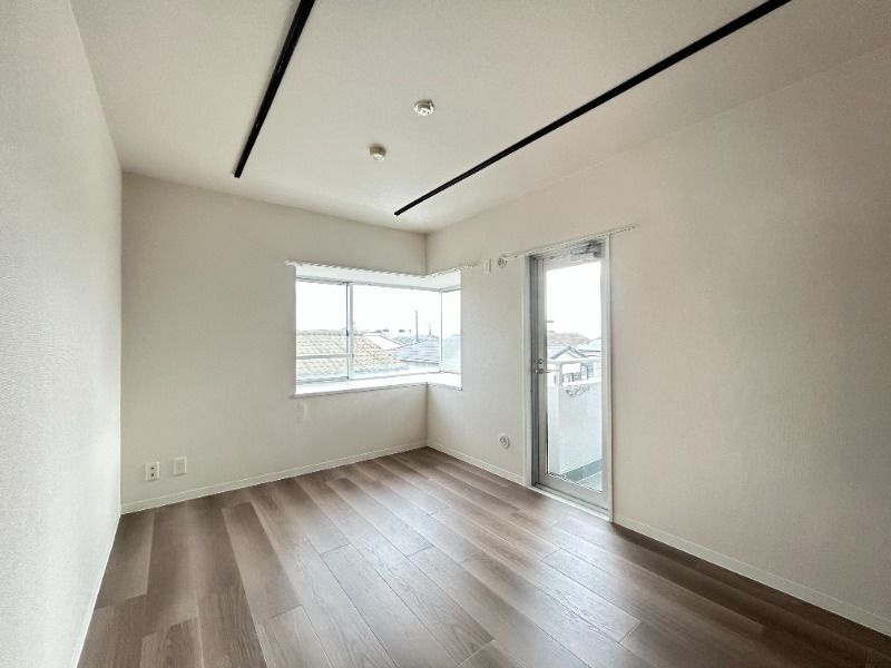 Fujisawa SAKURA Residenceの居間・リビング