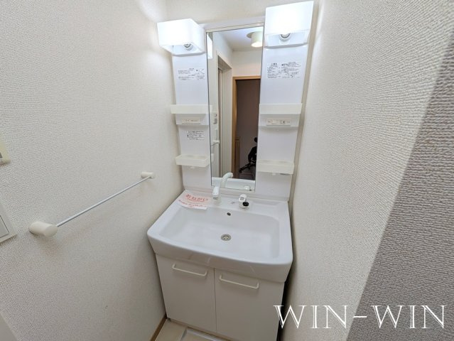 ベル・リリーズ Ⅰの洗面所|イメージ（同建物内別部屋の写真です）