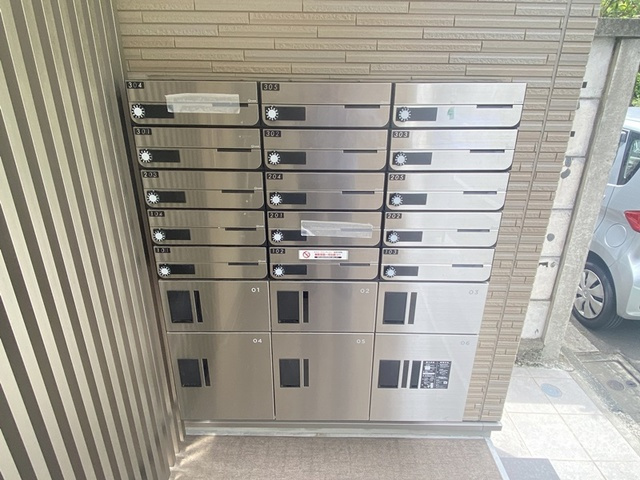 グランドール西尾久のその他共用部分|メールボックスと宅配BOXです☆
