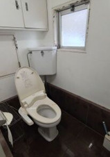 大阪市中央区南船場１丁目の事務所のトイレ|コンパクトで使いやすいトイレです