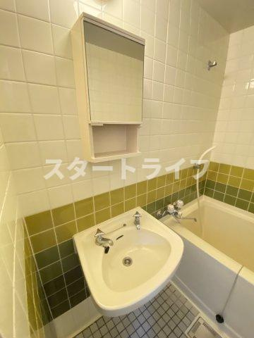 大阪市淀川区西中島１丁目の賃貸マンションの洗面所