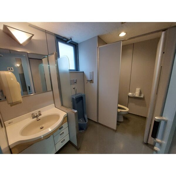 大阪市中央区南船場４丁目の事務所のトイレ|トイレも気になるポイント