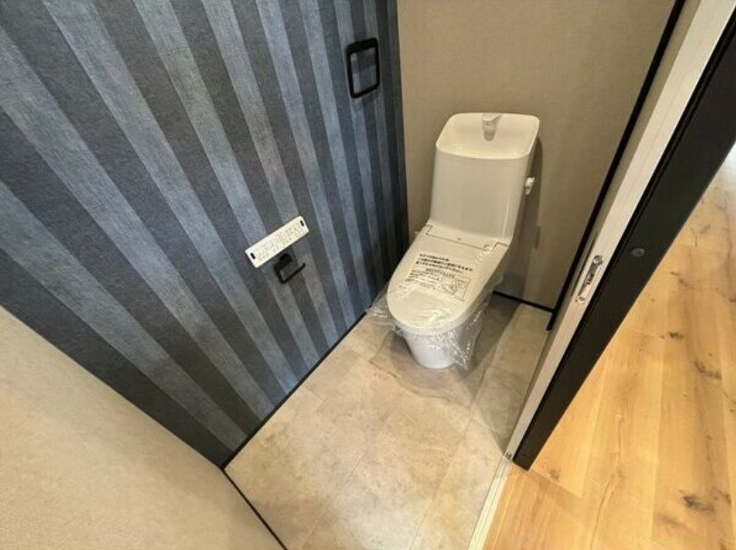大阪市中央区高麗橋１丁目の事務所のトイレ|シンプルで使いやすいトイレです
