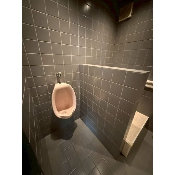 大阪市中央区宗右衛門町の店舗事務所のトイレ|トイレも気になるポイント