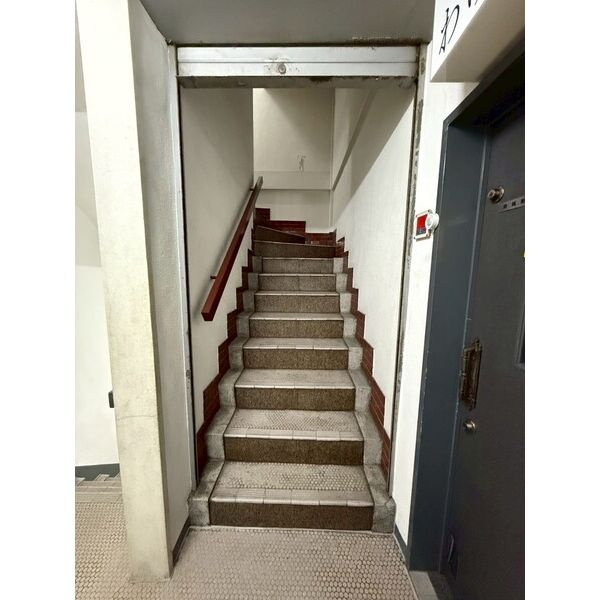 大阪市中央区宗右衛門町の店舗事務所のその他共用部分