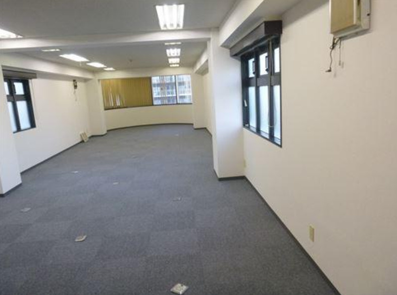 大阪市中央区南久宝寺町１丁目の事務所の内装|内装もきれいです