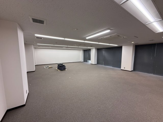 スキルインフォメーションズビルの内装|おしゃれな内装です