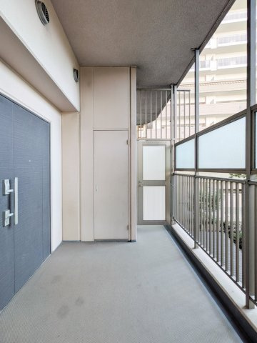 リバーガーデンECOシティアリスの森のバルコニー