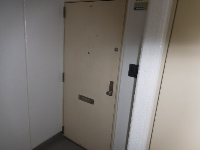上田辺薩摩マンションのエントランス
