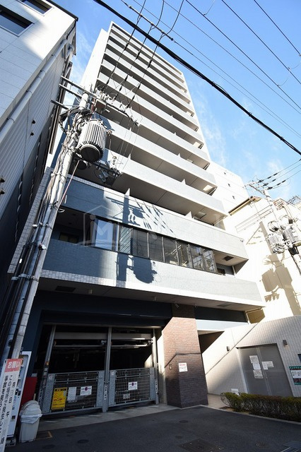 インテリジェンス御堂の外観