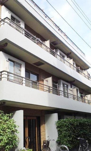 シンシア学芸大学の外観