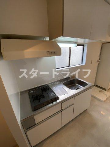 大阪市淀川区東三国５丁目の賃貸マンションのキッチン