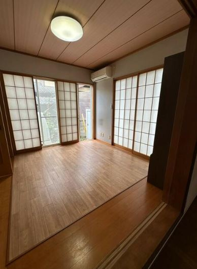 【中古】川越市寺尾中古住宅の洋室