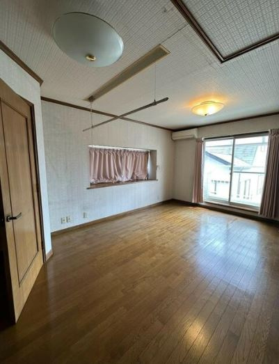 【中古】川越市寺尾中古住宅の洋室