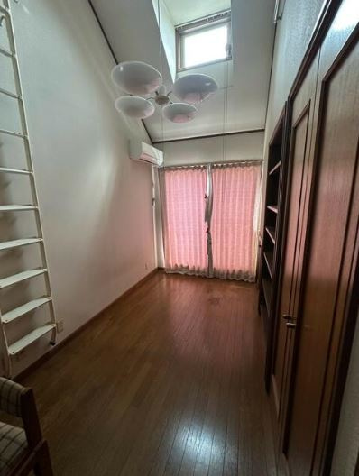 【中古】川越市寺尾中古住宅の洋室