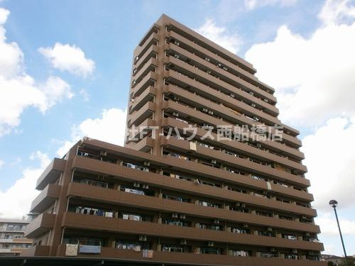 ライオンズマンション下総中山第３の外観|建物外観：外観     （2012年8月撮影）