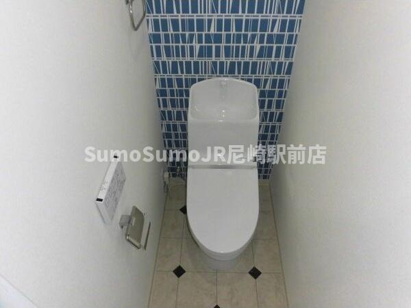 クリエオーレ福駅前のトイレ|コンパクトで使いやすいトイレです
