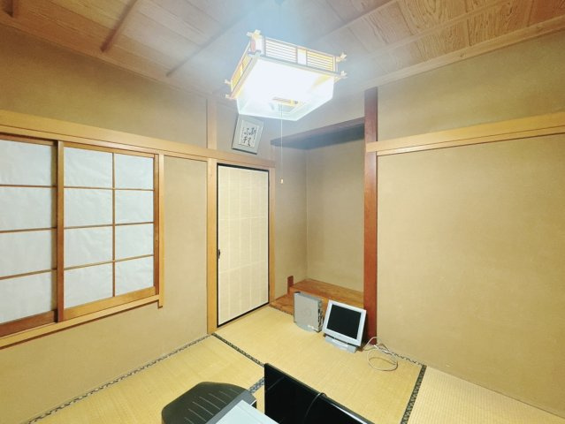 【中古戸建】行田市城西3丁目の和室|■和室｜畳にはリラックス効果があるといわれています。フローリングでは感じることのできない圧倒的な寛ぎやすさを実感してください♪