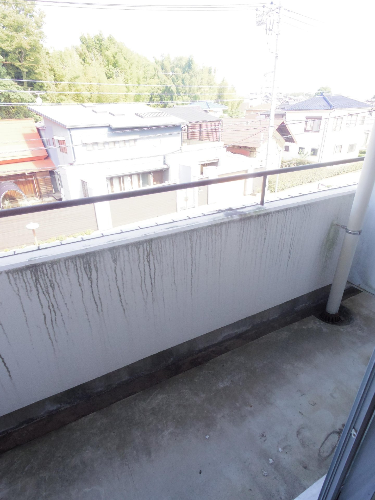 メゾン白亜館のバルコニー|※他号室写真です