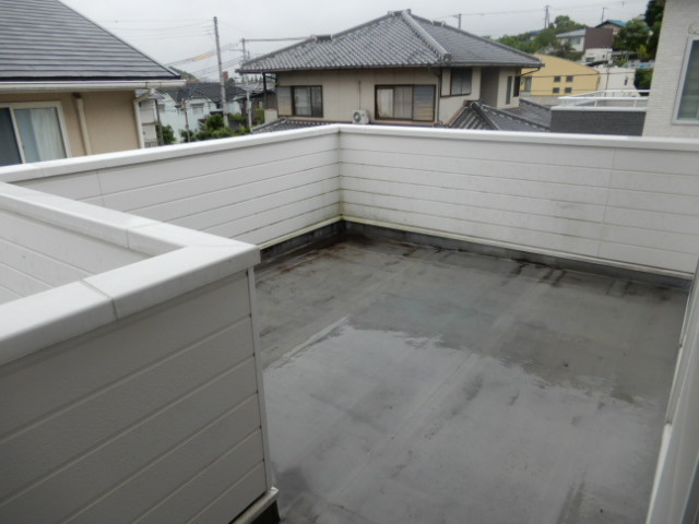 エナール北新在家のバルコニー